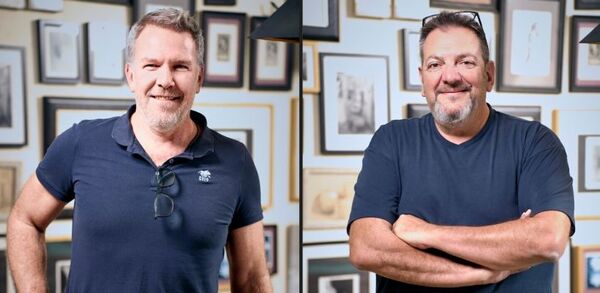 Photo de Luc Boessenbacher et Jean-Michel Hechner, fondateurs d'Axe Energies, associés depuis plus de 30 ans dans l'industrie de la géothermie.