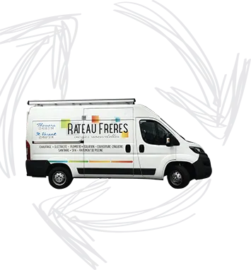 Camion de l'entreprise Rateau Frères avec le logo et les inscriptions visibles, illustrant son activité professionnelle