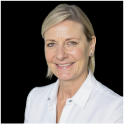 Trudie Vos, Dadfit board director