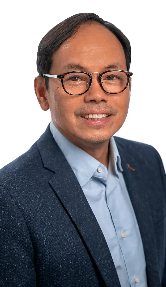 Headshot of Waldo Basilla.