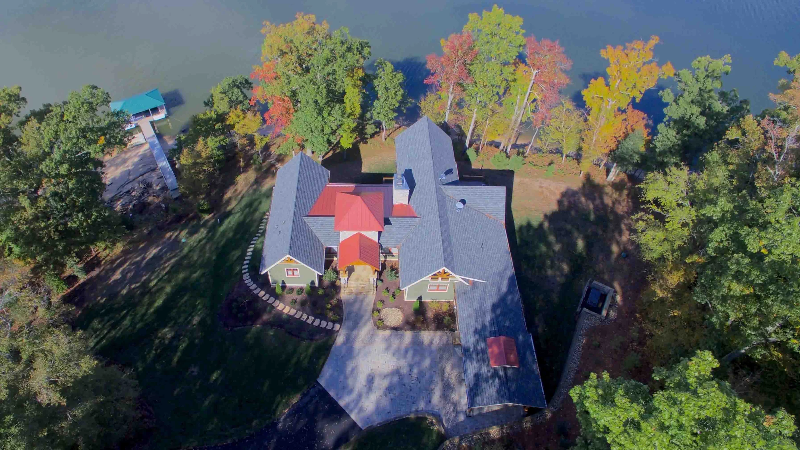 Kingswood - Kerr Lake community