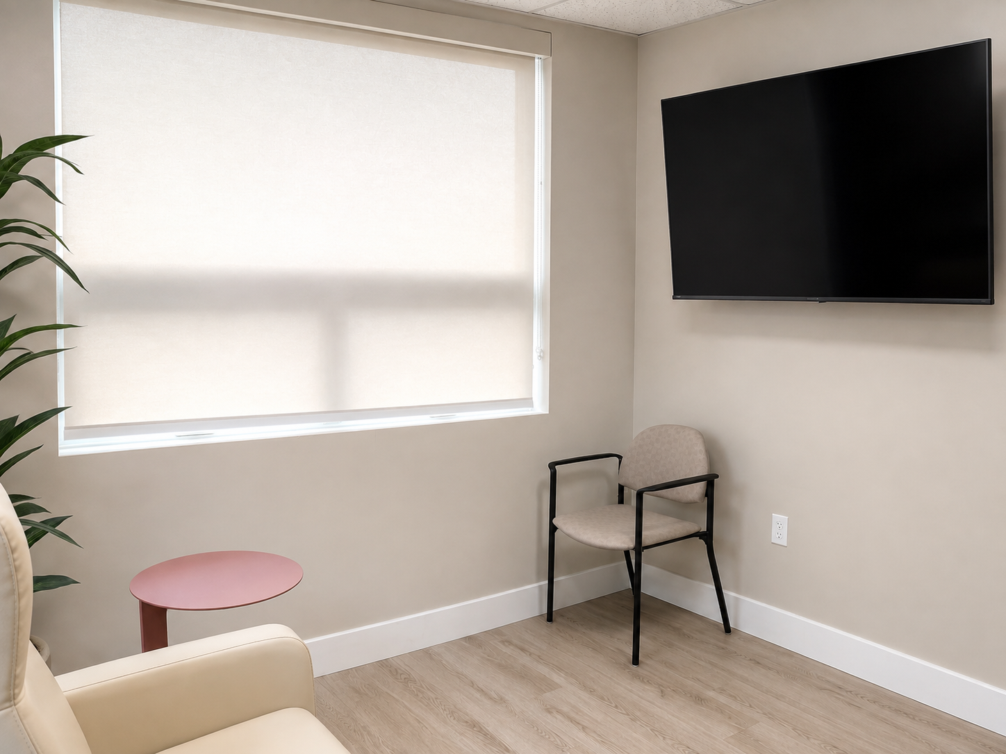 Private patient suite lounge at Infuse Care