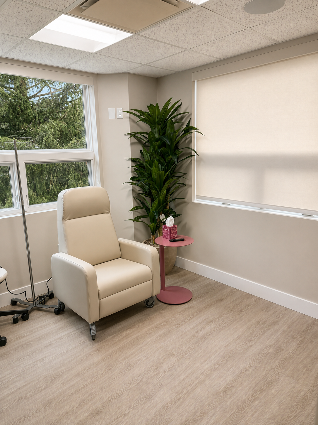 Private infusion suite chair at Infuse Care