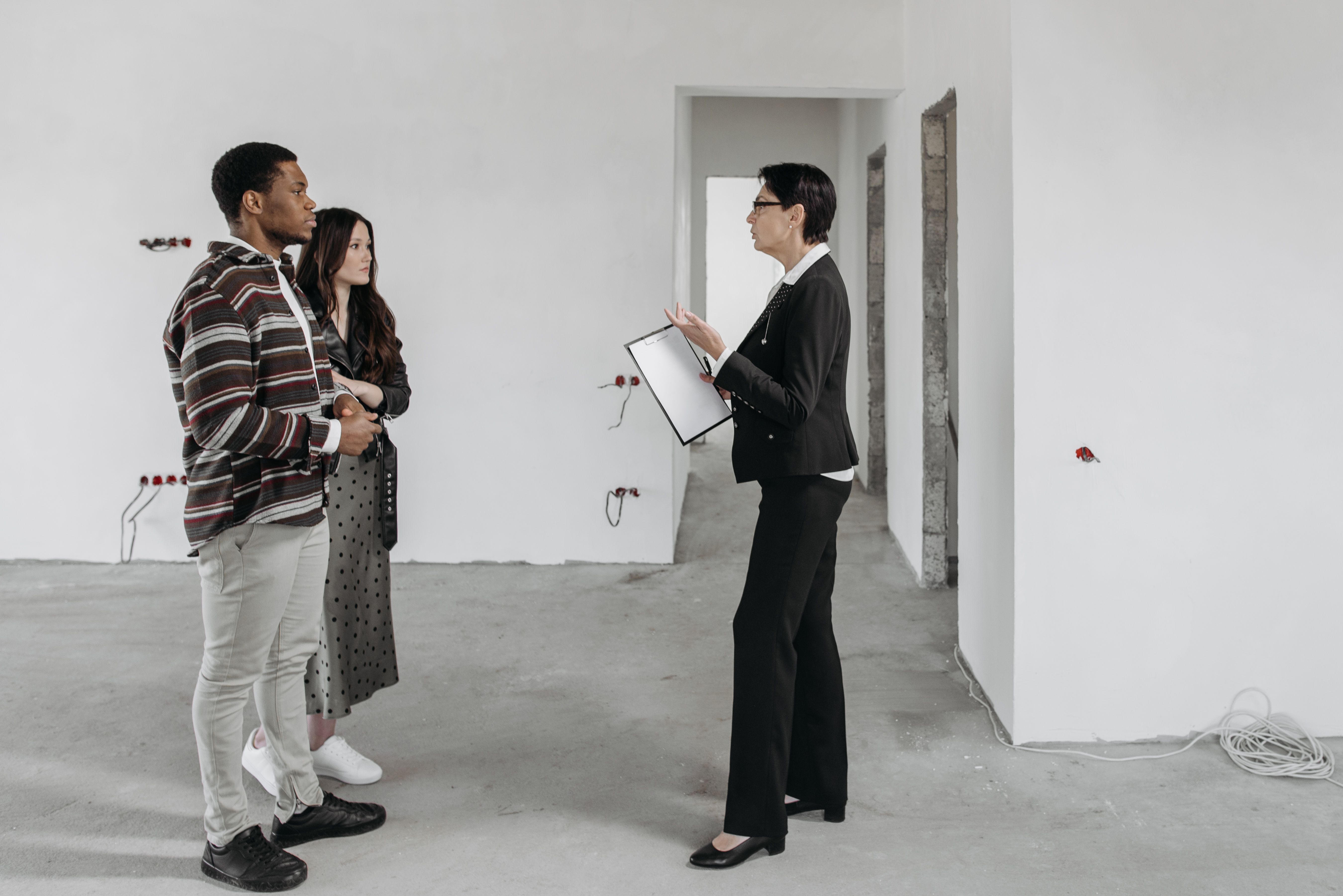 image of a doctor talking to a patient