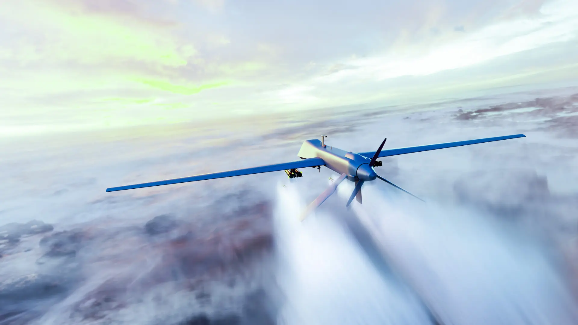 Kampf-Drohne mit Propeller fliegt über bewölkte Landschaft bei Sonnenuntergang.
