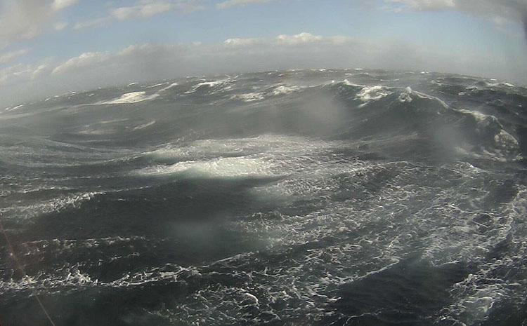 Saildrone captures waves in the Southern Ocean