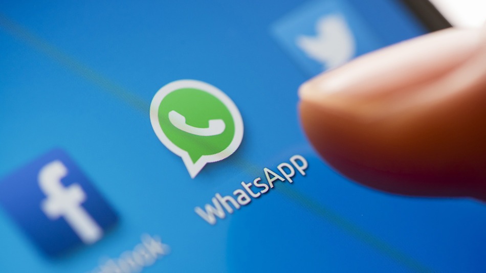 WhatsApp Not to Work on BlackBerry by the End of 2016