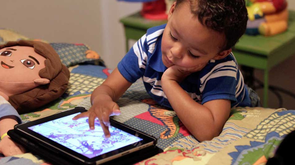 Smartphones & iPads are OK for developing children