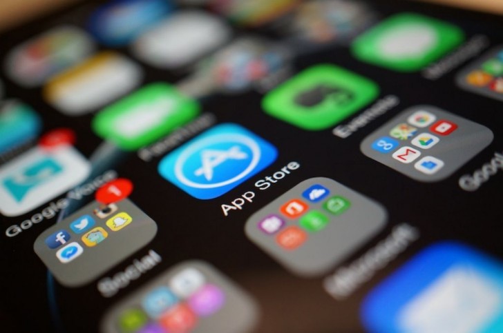 Apple brings down malware-infected apps from store