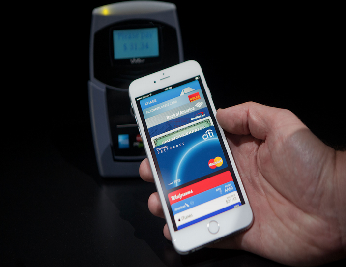 Apple Pay in the UK this summer