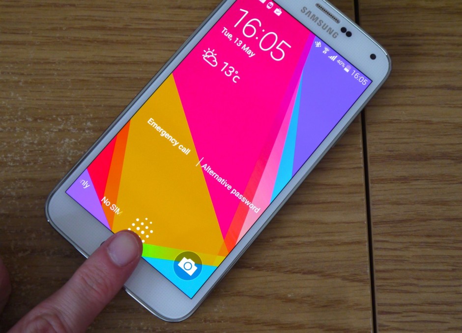 Samsung S5 fingerprint flaw