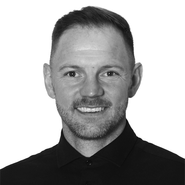 Kenneth Headshot
