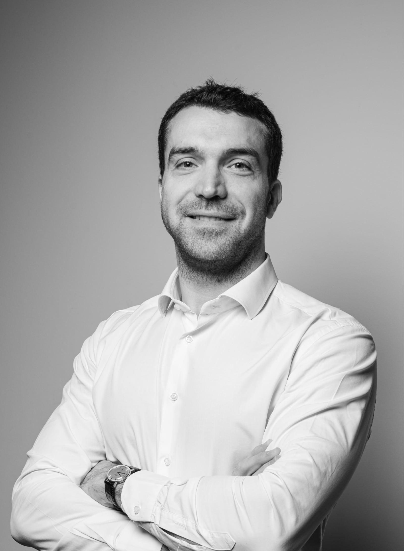 Ritratto professionale di Federico Valenza.