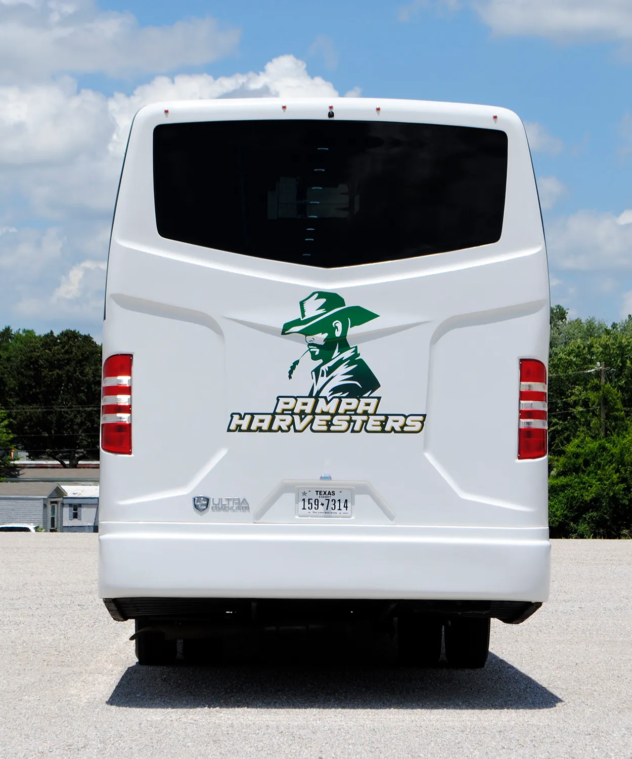 Rear view of a Pampa Harvesters Ultra Coachliner wrapped by National Wrap Co.
