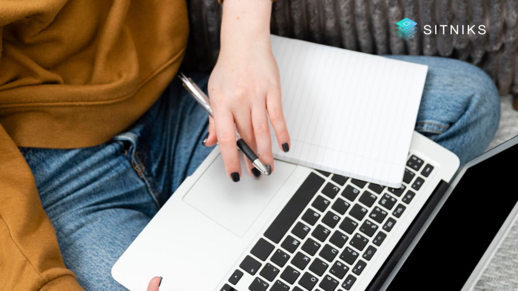 украинских CRM систем SITNIKS CRM и Creatio