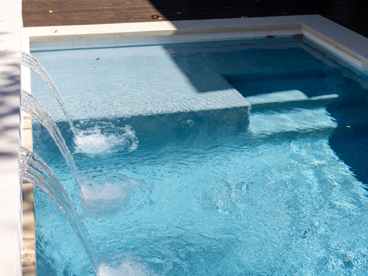 Pool remodeling company in Austin, TX