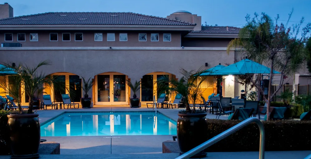 Vineyar gate evening pool near clubhouse 
