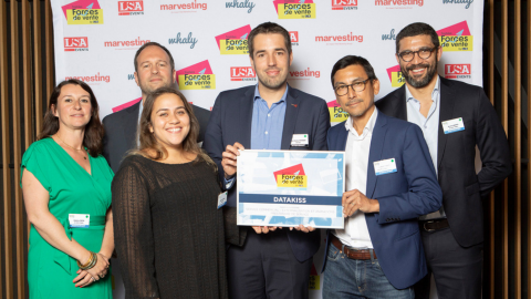 Photo de la remise des prix avec notre client GB FOODS