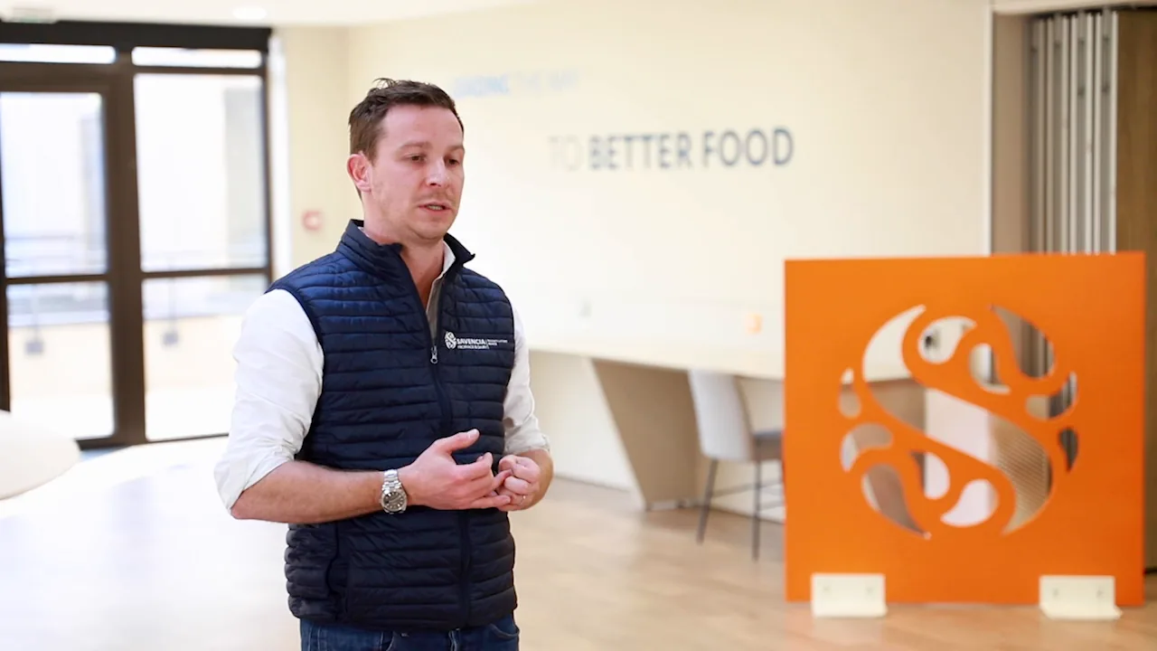 Alexis Roth, directeur de zone chez Savencia Produits Laitiers France, dans les locaux de Savencia