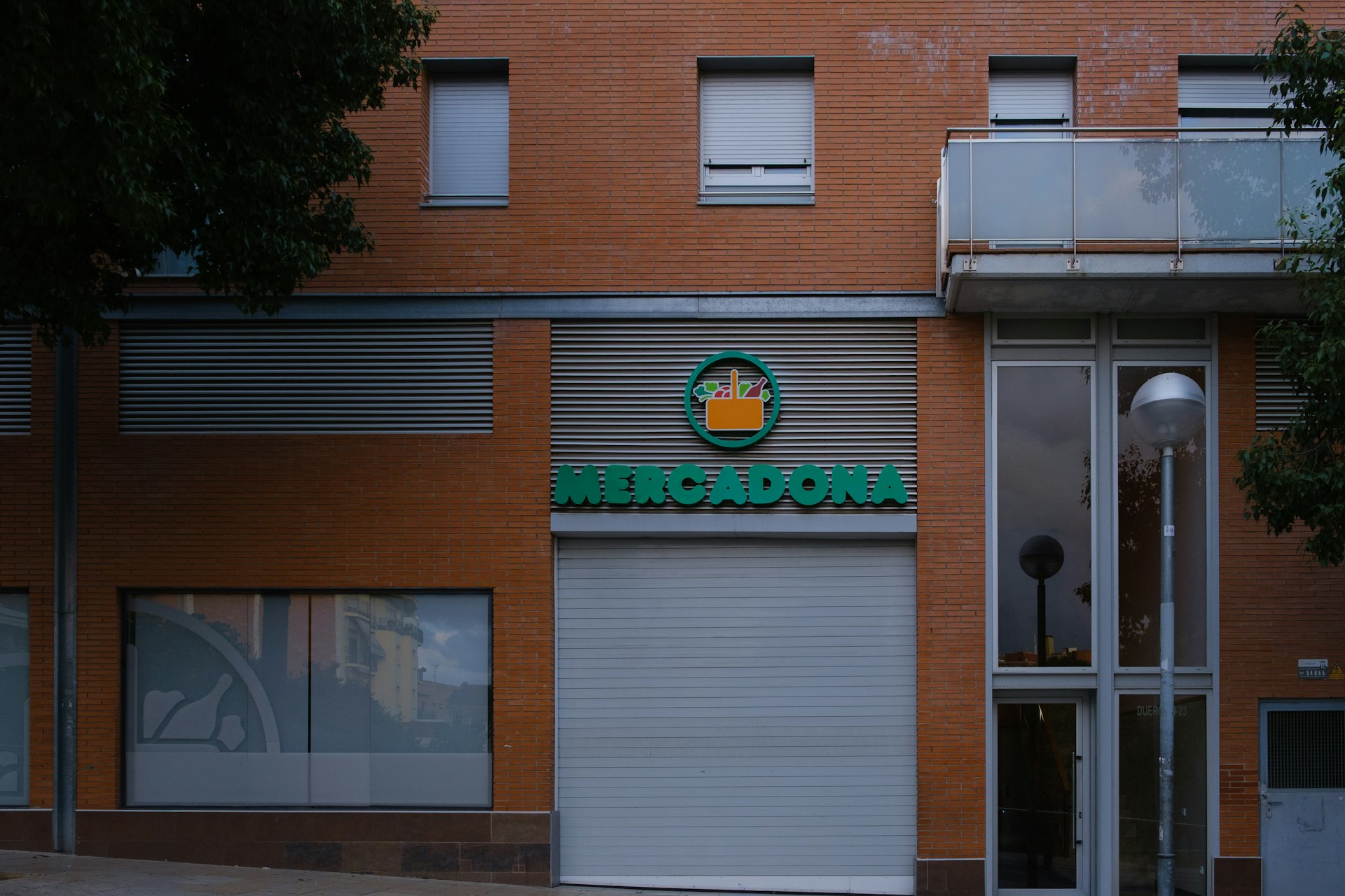 Front of a Mercadona supermarket in Spain