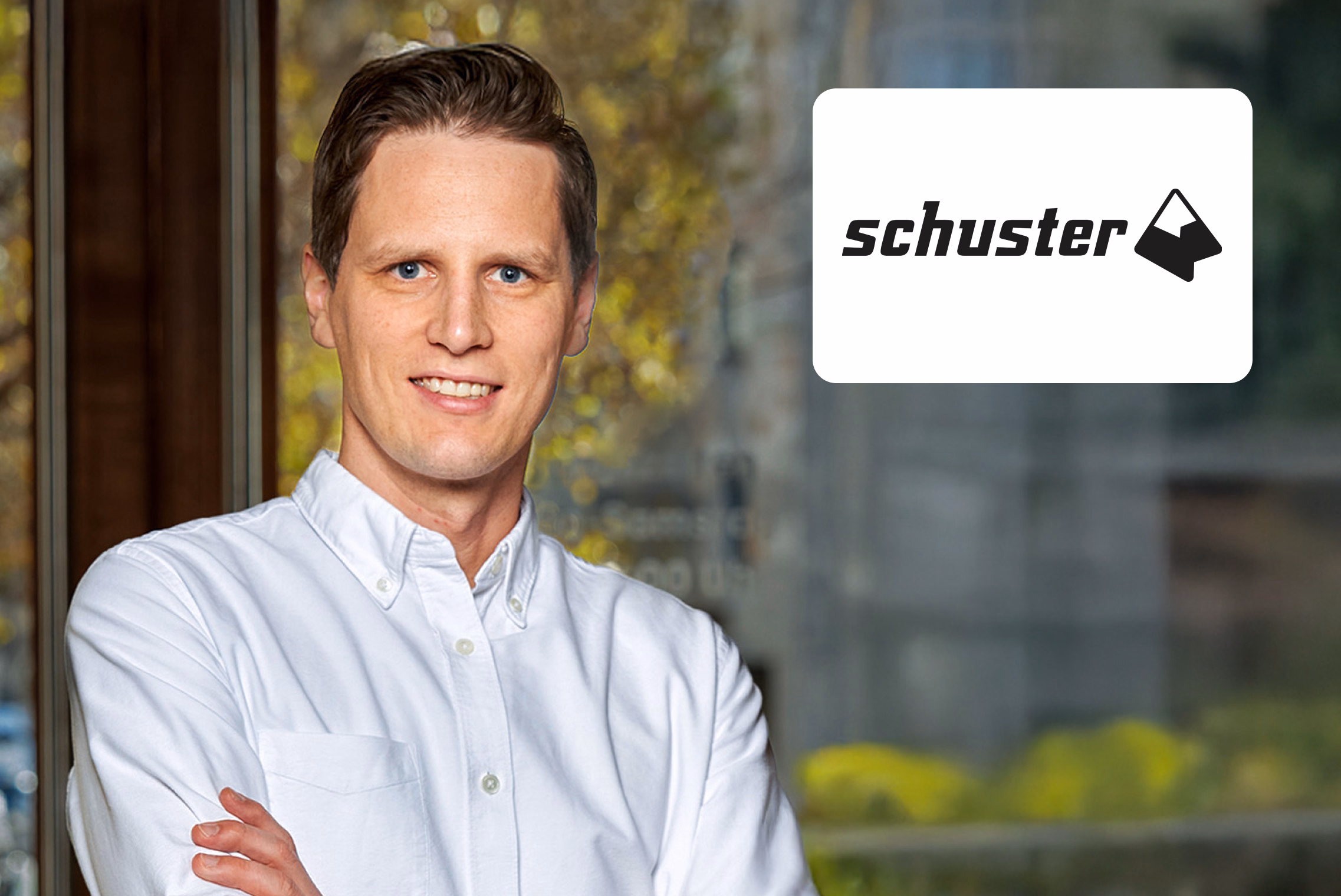 Freuen sich auf eine erfolgreiche Zusammenarbeit: Tobias Zipfer (li.), Storemanager bei Sporthaus Schuster GmbH und Leonhard Schwinn (re.), Head of Sales von anybill