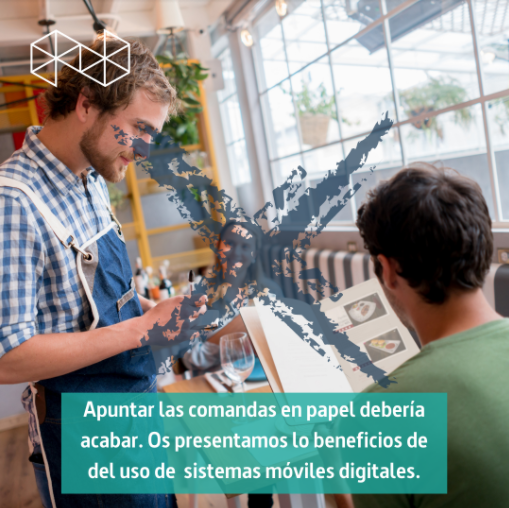 Imagen de un camarero tomando nota en papel.