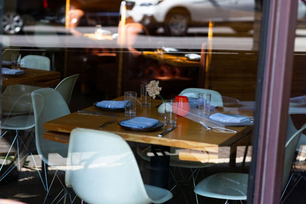 Como gerir eficientemente os cancelamentos de reservas no restaurante