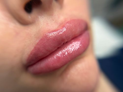 Temporary lip artistry gallery placeholder