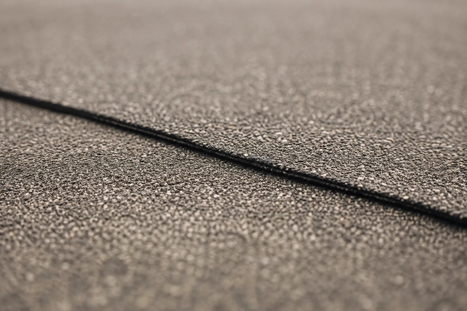 Modified bitumen cap sheet with granular surface, macro