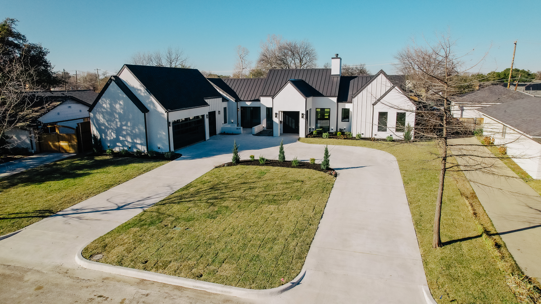 4245 Rickover Cir — aerial view