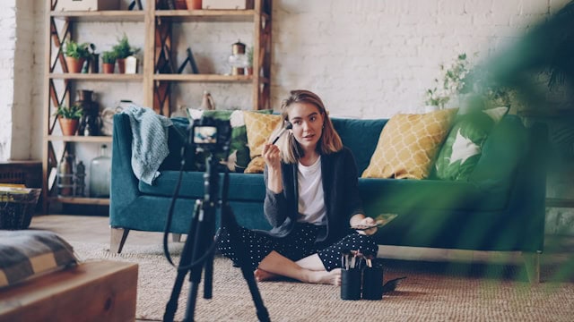 How to Get Brand Deals as a Beauty Influencer: Fix Your Bio First