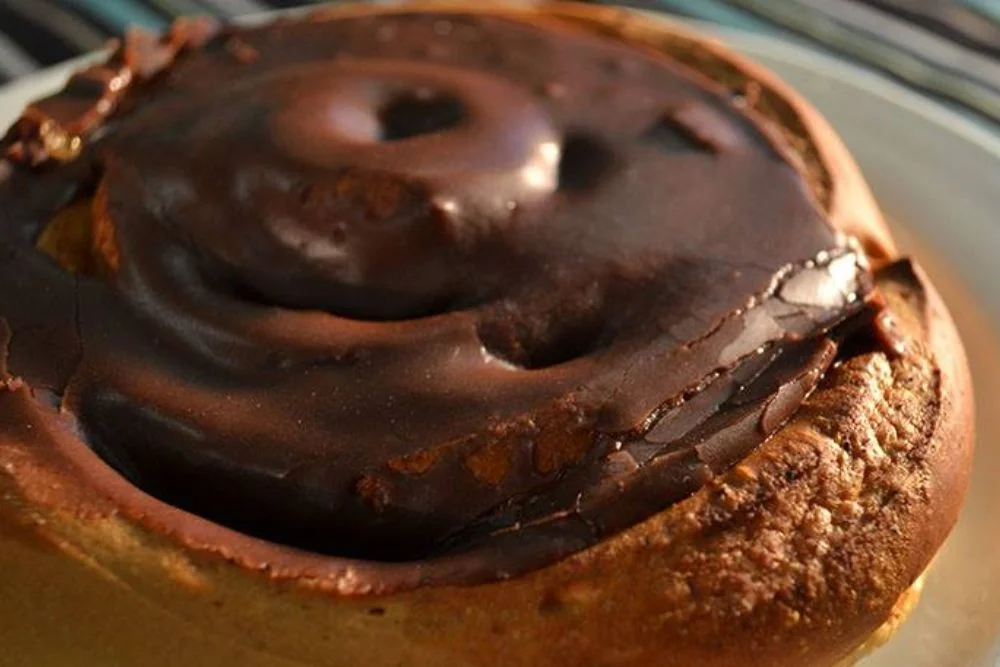 Snudur Cinnamon Bun Iceland Bakery