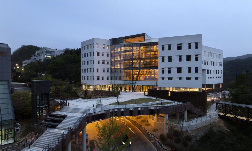 Seoul National University Haedong Advanced Engineering Building