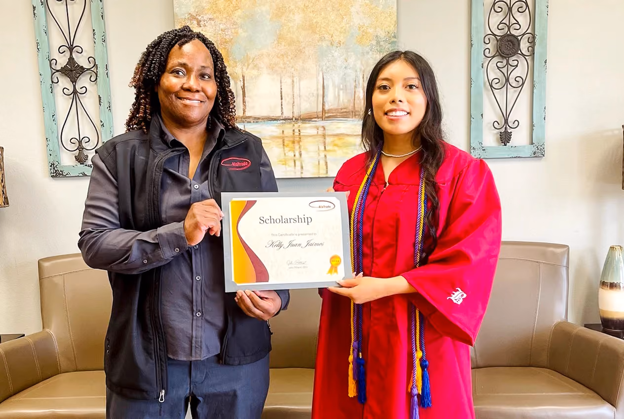 Alatrade awards scholarship to student