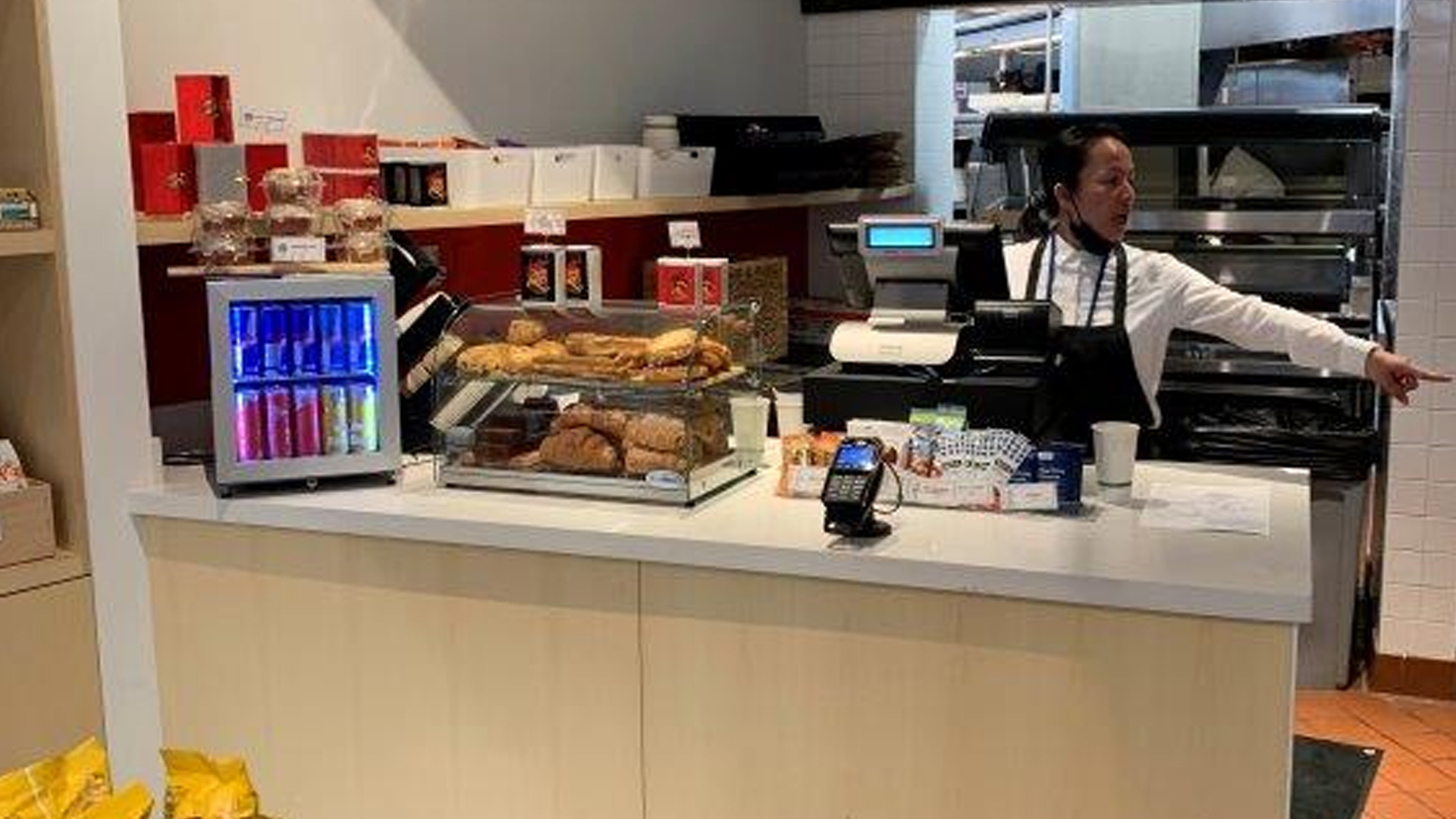 retail area in seatac airport fabricated and installed by burke gibson llc