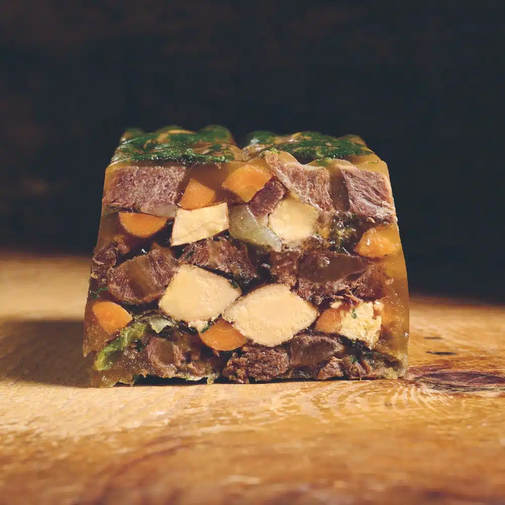Nougat van gekonfijte runderwang in terrine