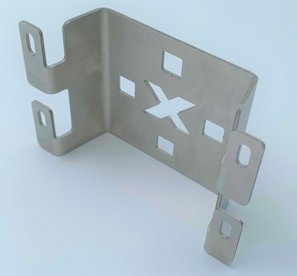 X10 Wandkonsole Edelstahl mit  4 Laschen