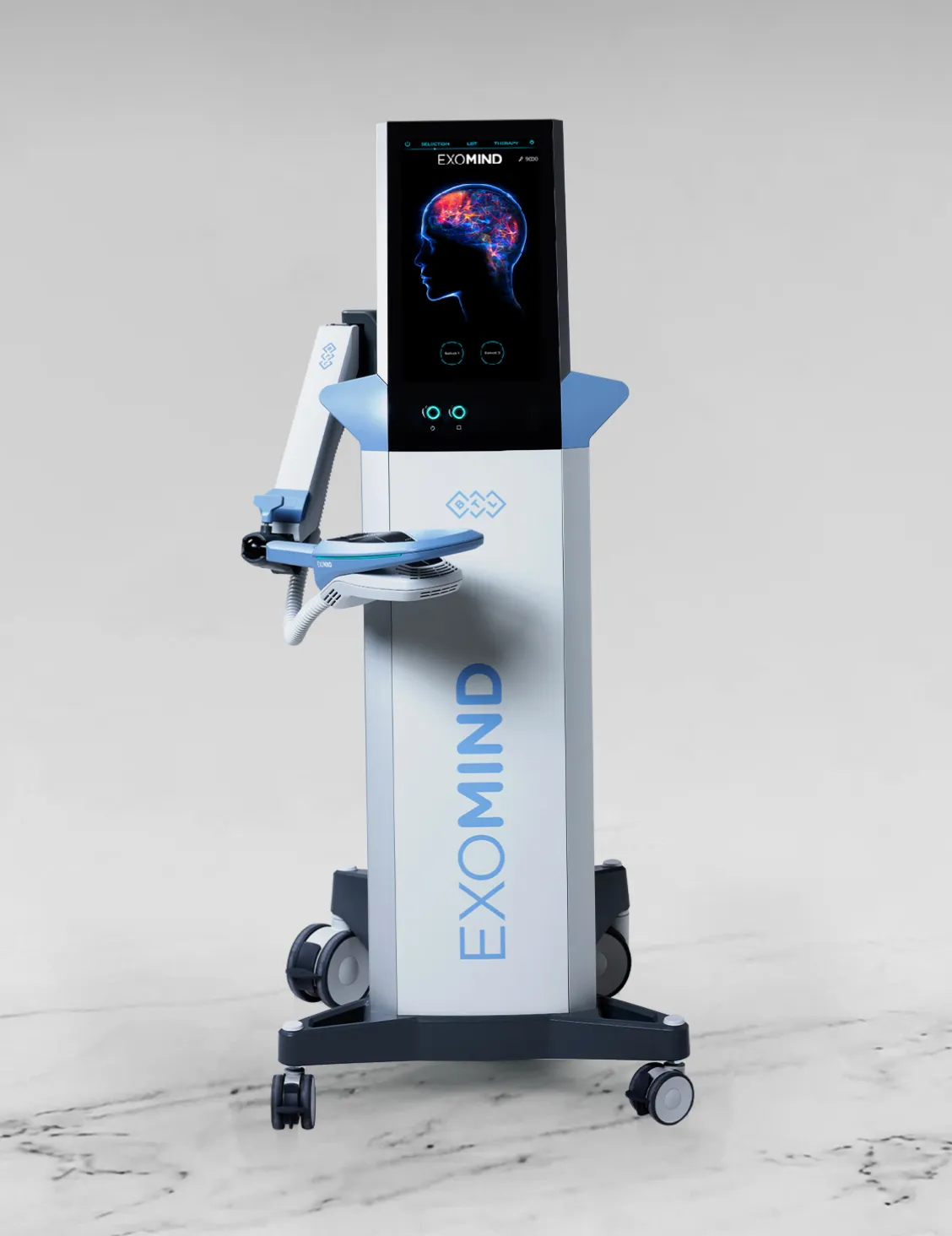 BTL EXOMIND-enhet med armmonterad spole och touchskärm som visar hjärnstimuleringsprogram (hjärnstimulering).