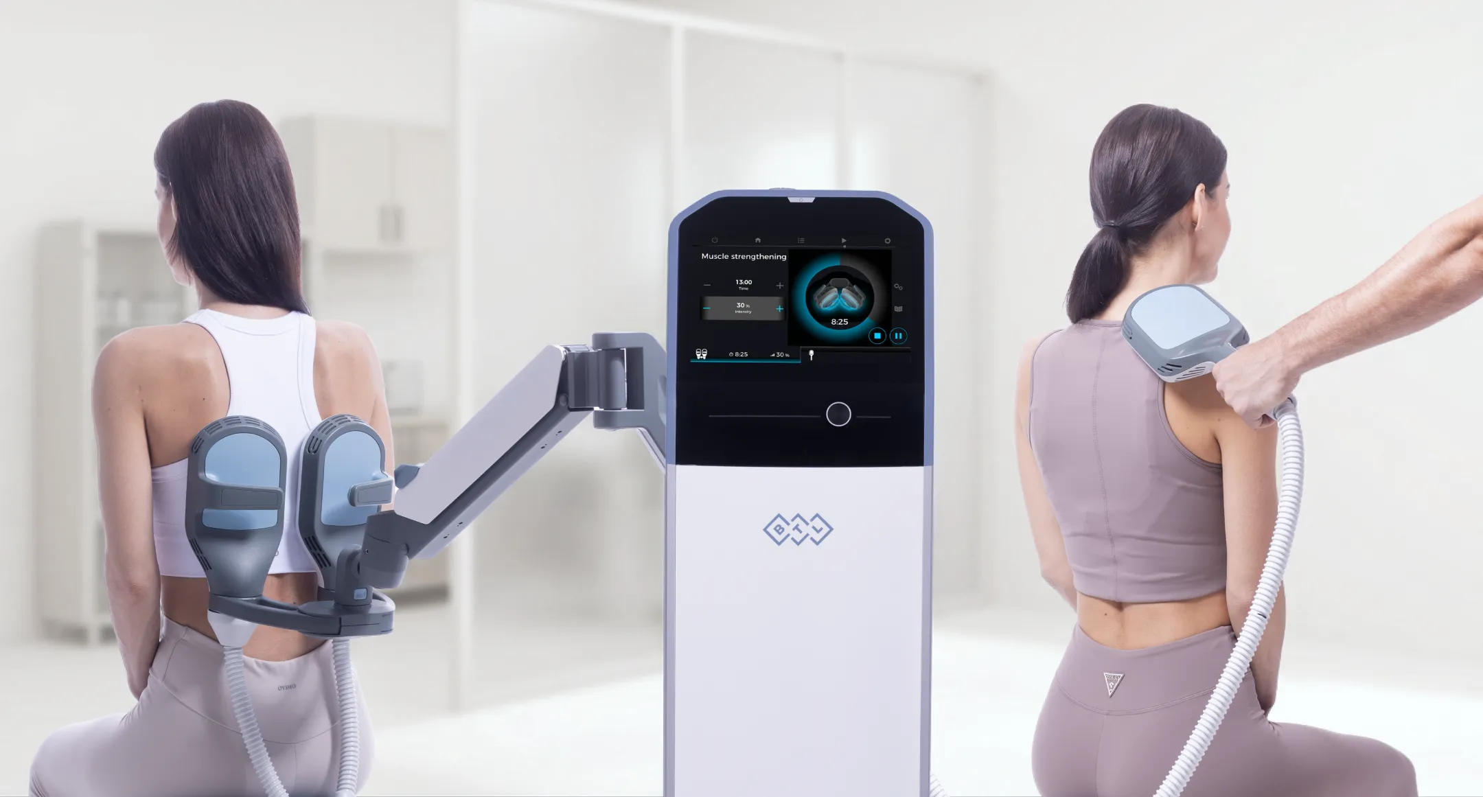 Två patienter får behandling med BTL Super Inductive System DUO via elektromagnetisk terapi med två oberoende kanaler