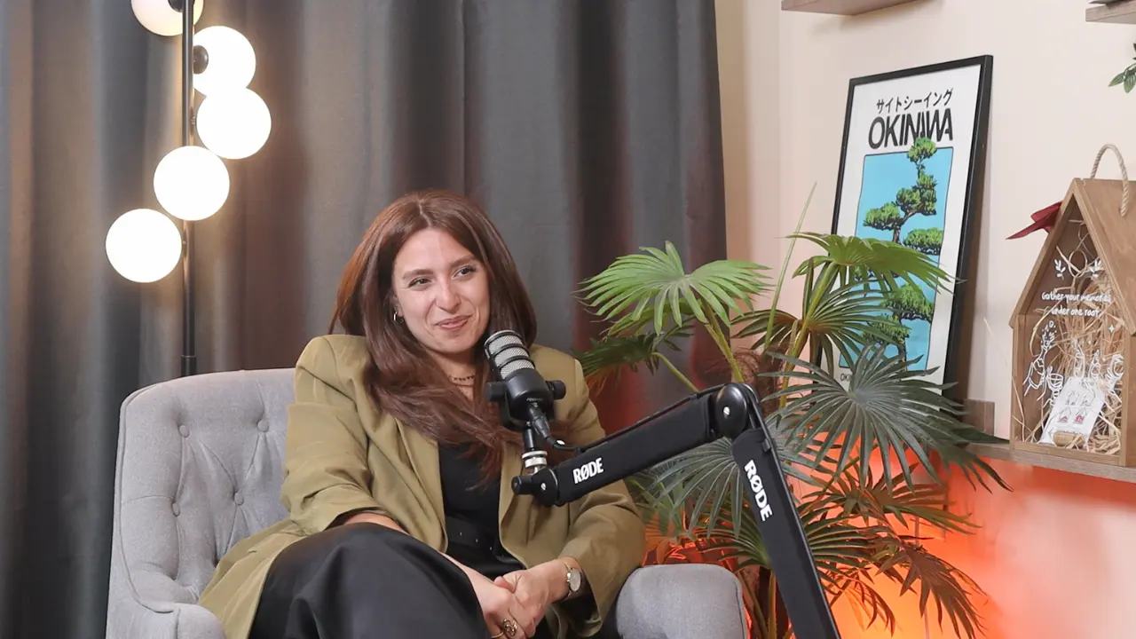 Weight-loss coach Joelle Deaibess joins Steve Hoyek to unpack the mental and emotional side of losing weight.