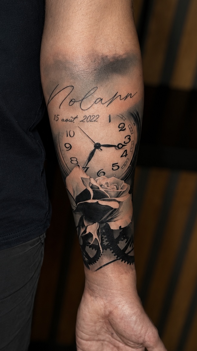 Horloge et rose