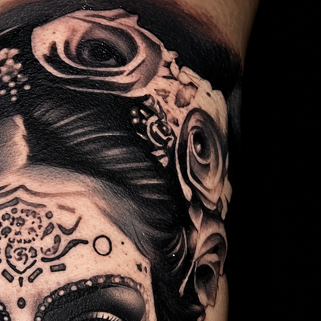 Tatouage de Catrina — vue rapprochée