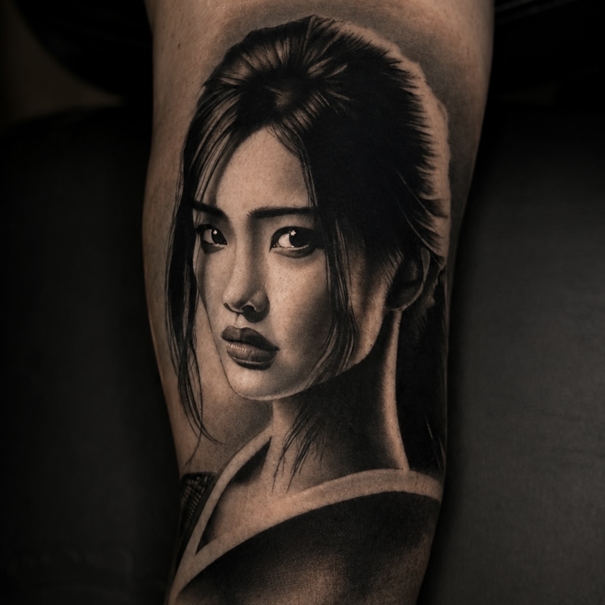 Tatouage de geisha — portrait sur le bras