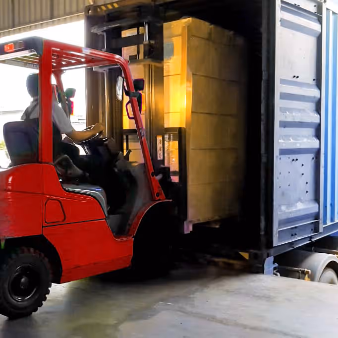 Southeast freight handling and cross docking services in northern Alabama