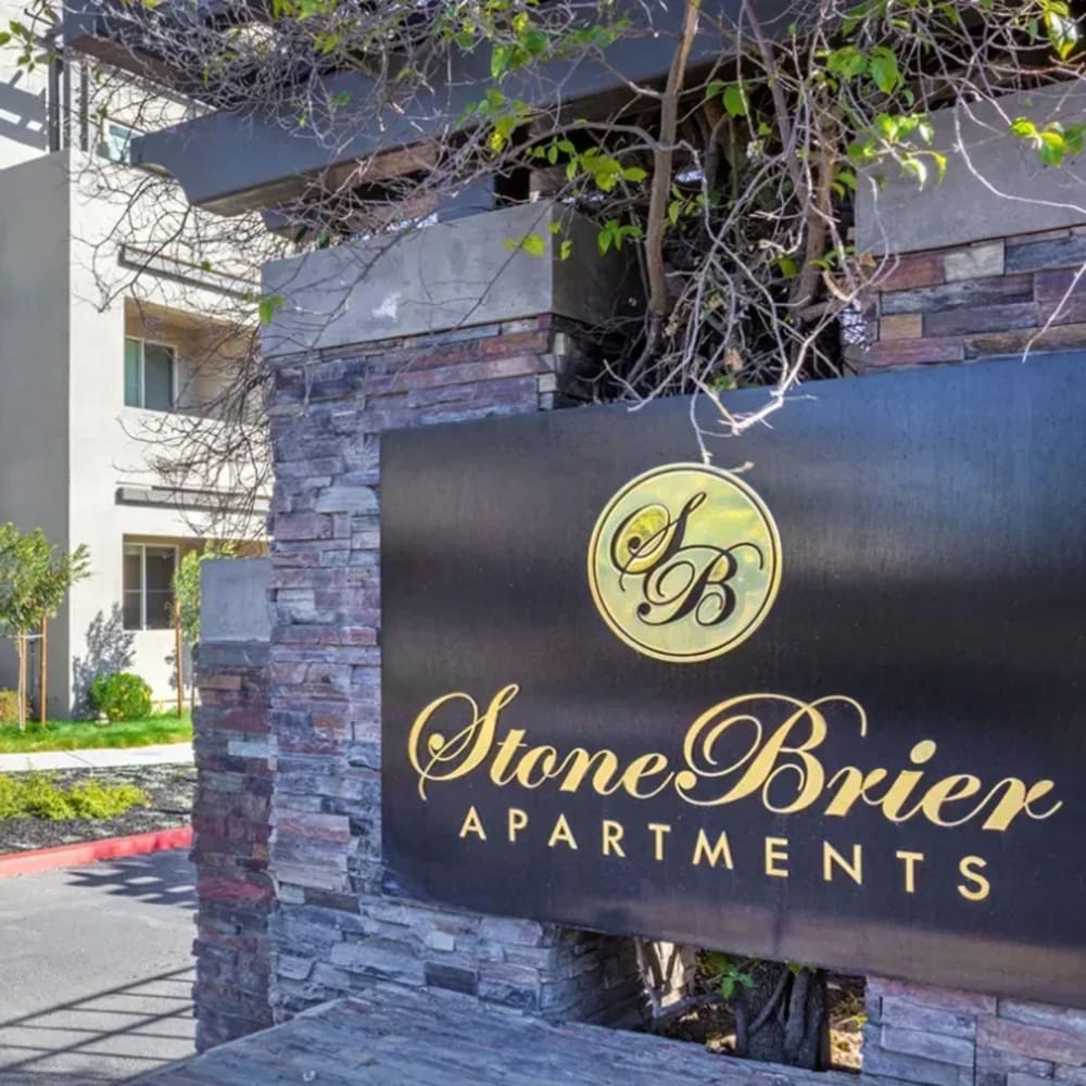 Stonebrier exterior entrance sign