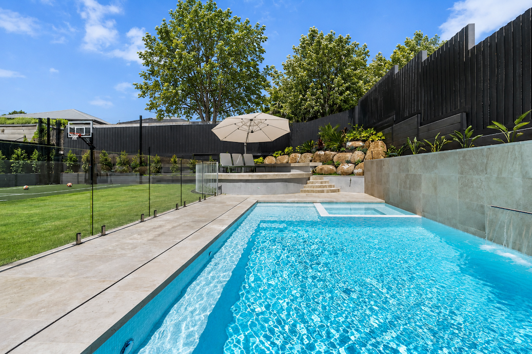 inground swimming pool installation Amherstburg