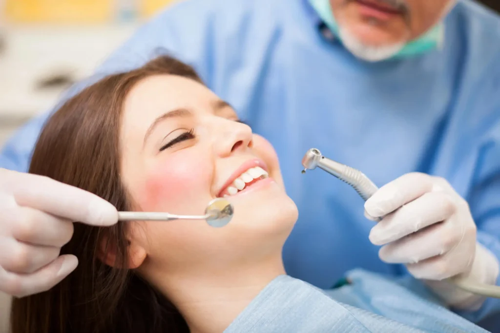Dentist Performing Dental Fillings in Bethesda MD