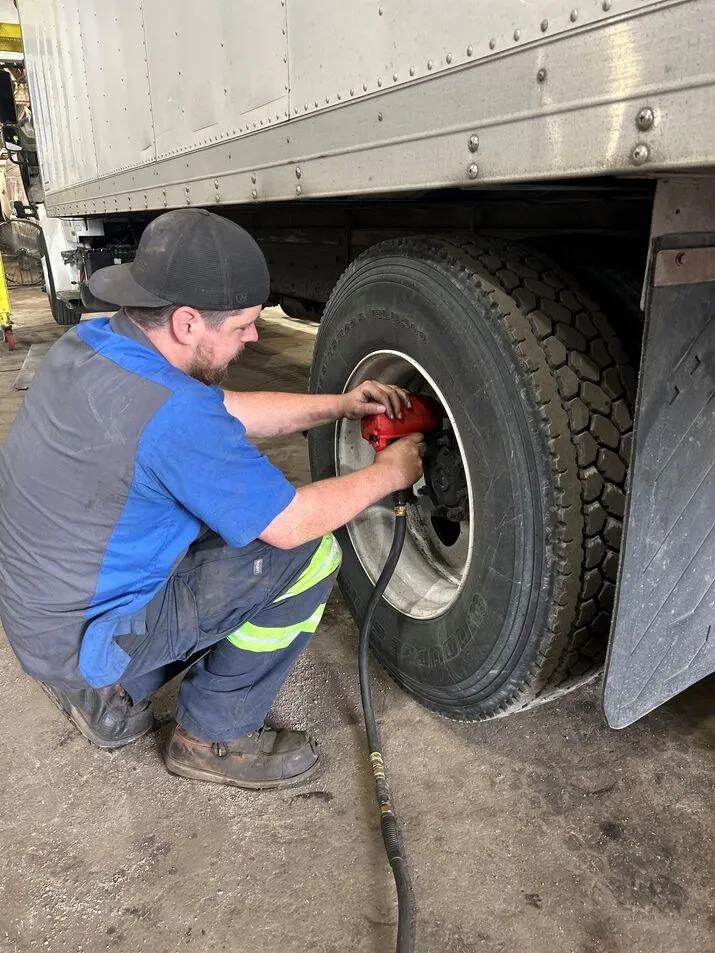 semi tire repair