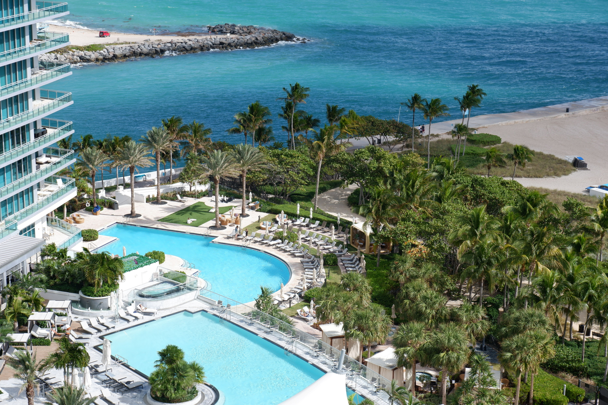 Luxury Hotels & Exclusive Beachfront Stays‍
