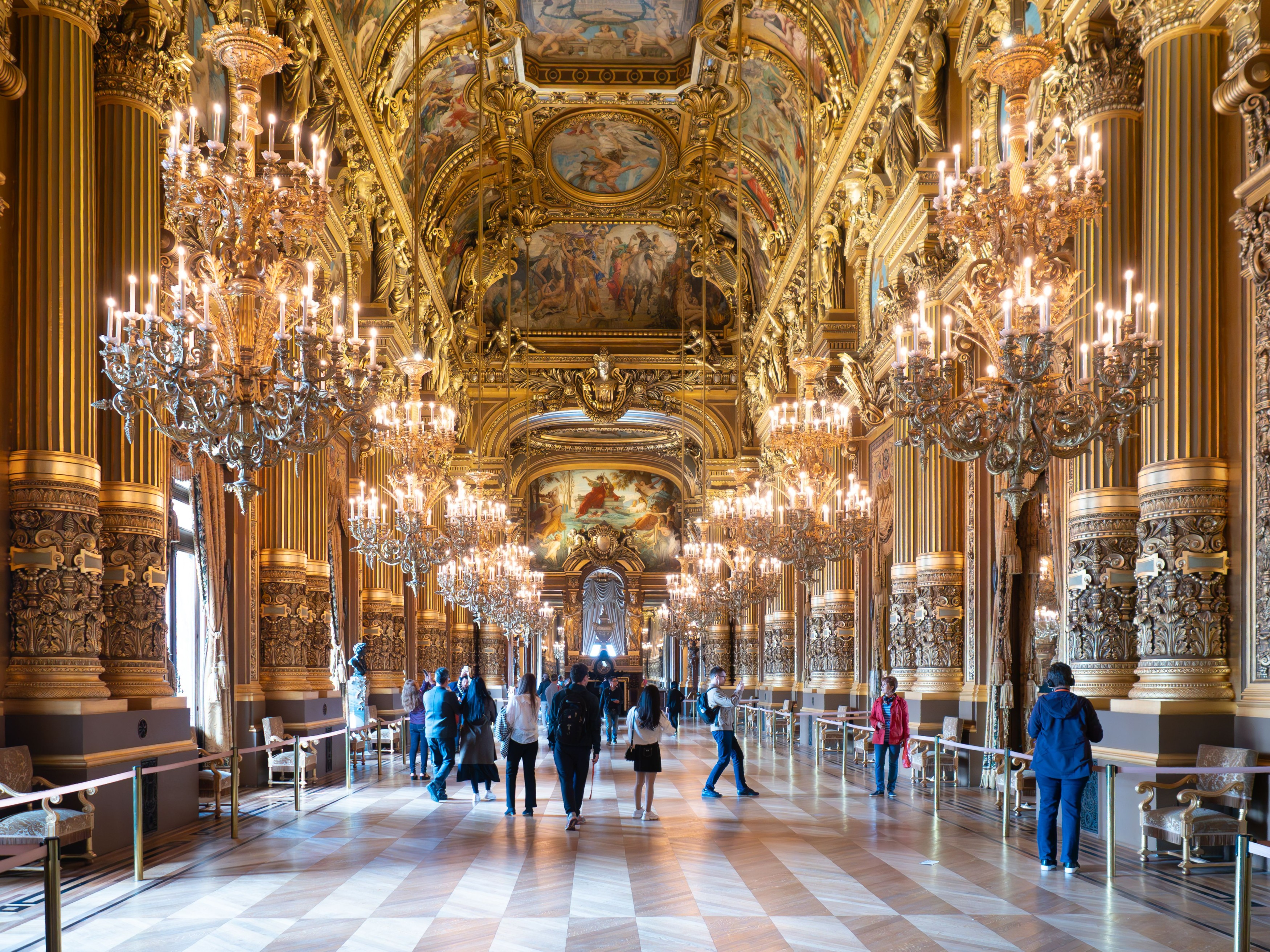 Luxury Hotels & Palace Stays